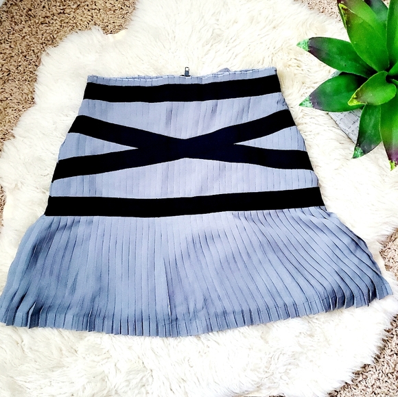 BOGO❤️Anthro Twelve by Twelve Los Angeles Skirt S - Picture 2 of 7